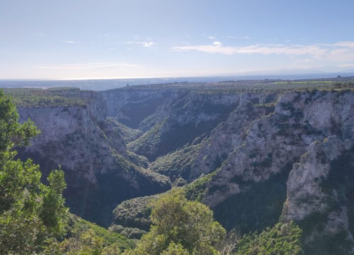 Discover the Terra delle Gravine Natural Park: A Unique Experience While Staying in a B&B in Massafra